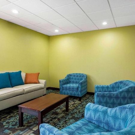 Quality Inn & Suites Arnold - St Louis Luaran gambar