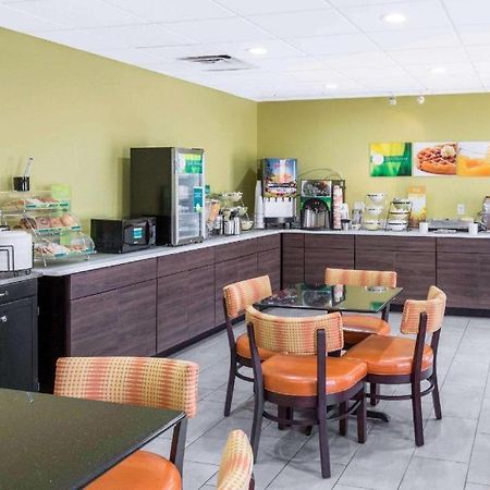 Quality Inn & Suites Arnold - St Louis Luaran gambar