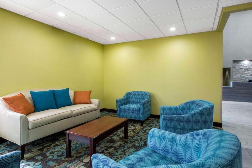 Quality Inn & Suites Arnold - St Louis Luaran gambar